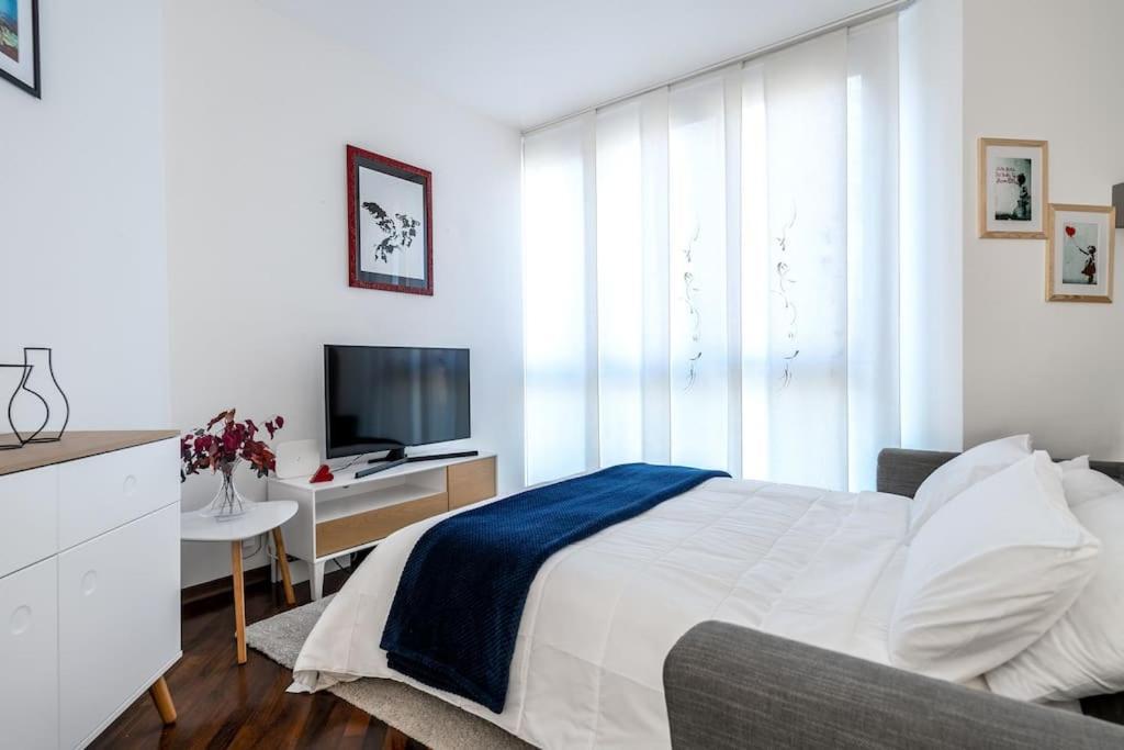 Duomo-PortaromanaXxl Home Terrace & Free Parking มิลาน ภายนอก รูปภาพ